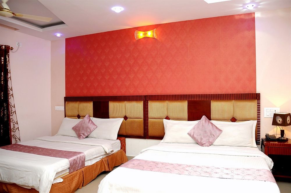 Hotel Kings Kastle Mysore Ngoại thất bức ảnh