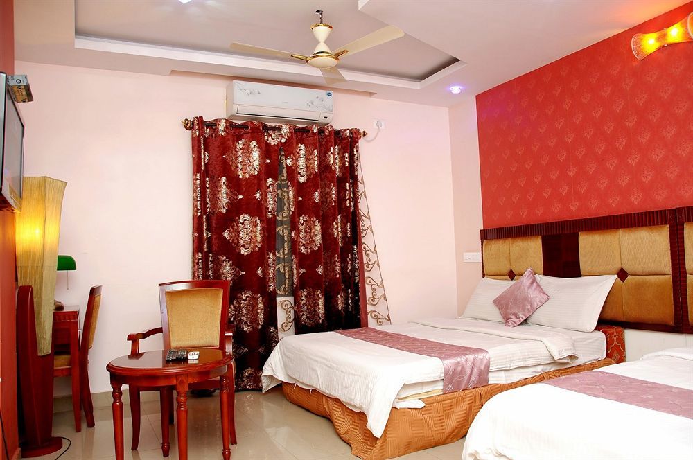 Hotel Kings Kastle Mysore Ngoại thất bức ảnh