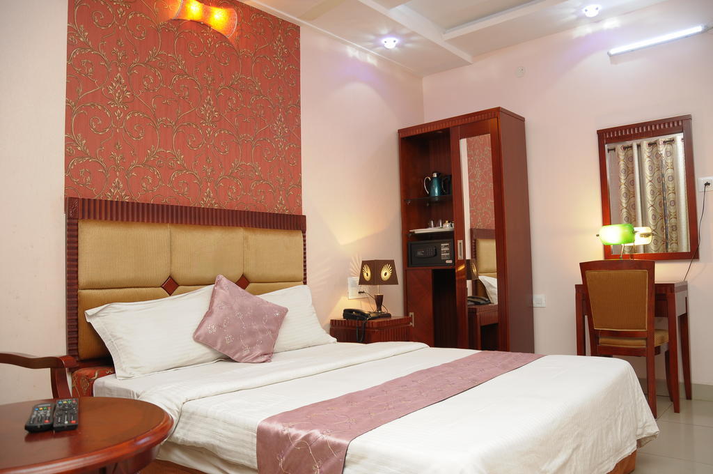 Hotel Kings Kastle Mysore Ngoại thất bức ảnh