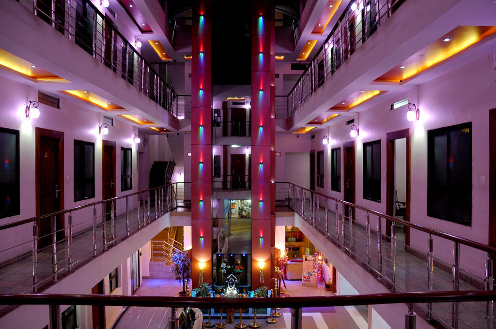Hotel Kings Kastle Mysore Ngoại thất bức ảnh